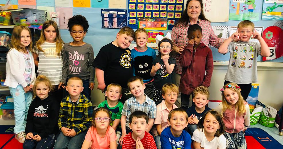 School welcomes first deaf student, 6, by teaching all classmates sign ...