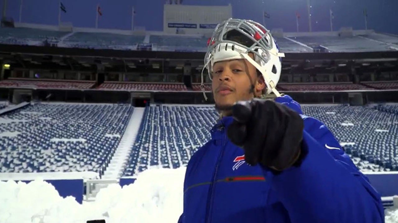 Suit up: Buffalo Bills need stadium snow-shovelers