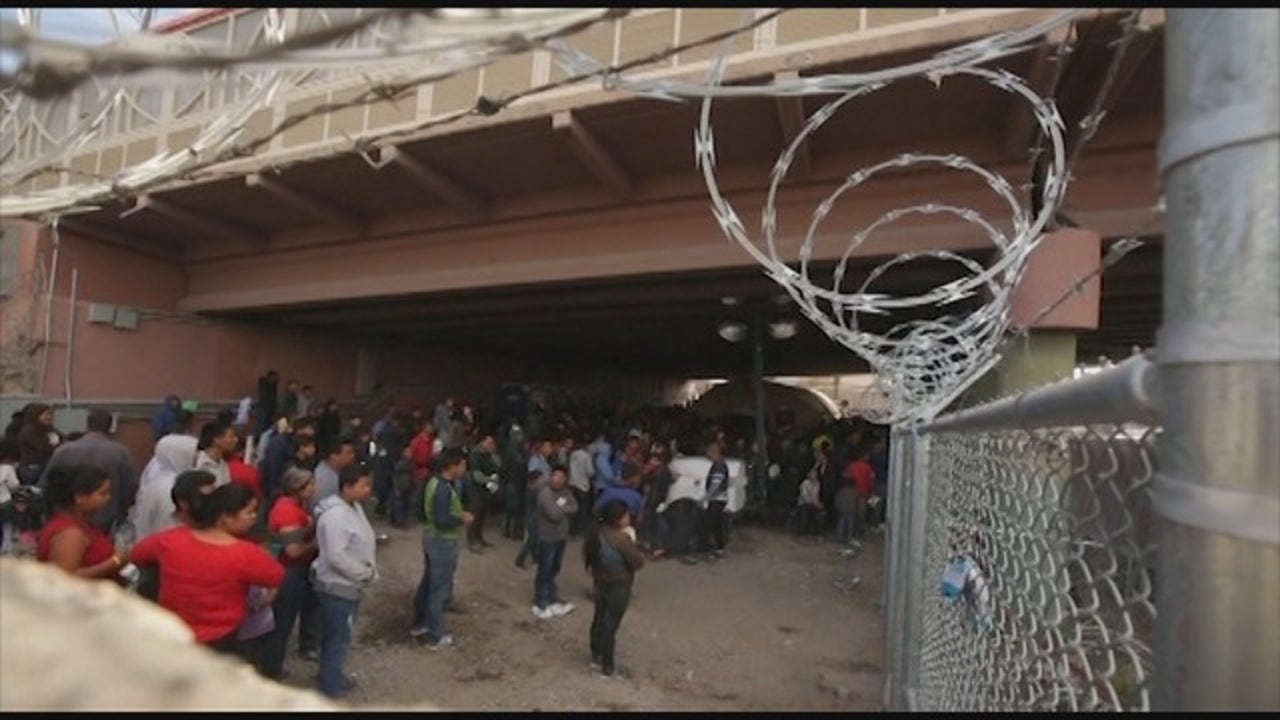 US immigration to close holding area under El Paso bridge