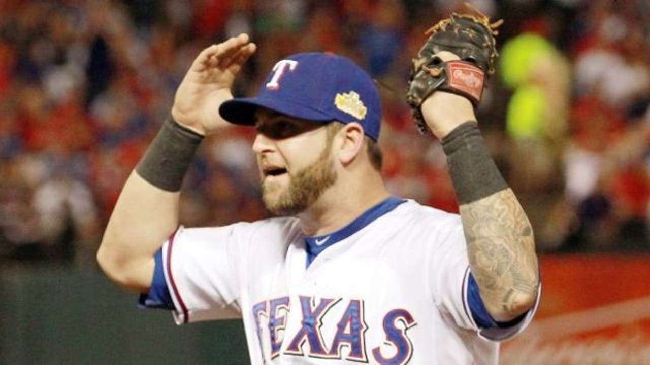 Mike Napoli re-acquired by Texas Rangers