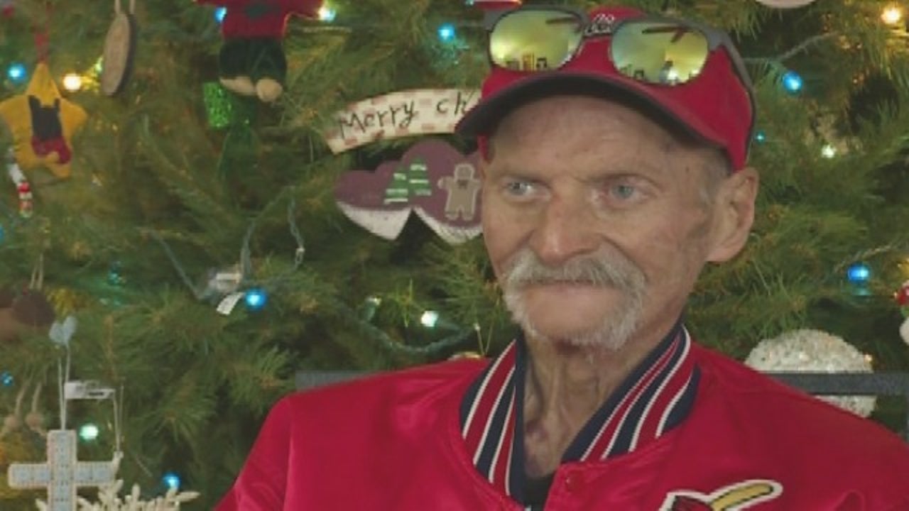 Dying dad celebrates Christmas in July