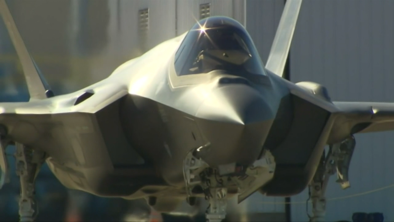 Lockheed Martin hosts job fair to hire 400 workers