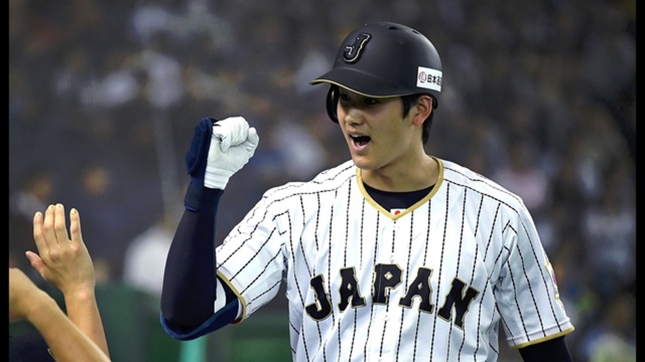 Dodgers have eyes on Shohei Ohtani, Japan's unique two-way star