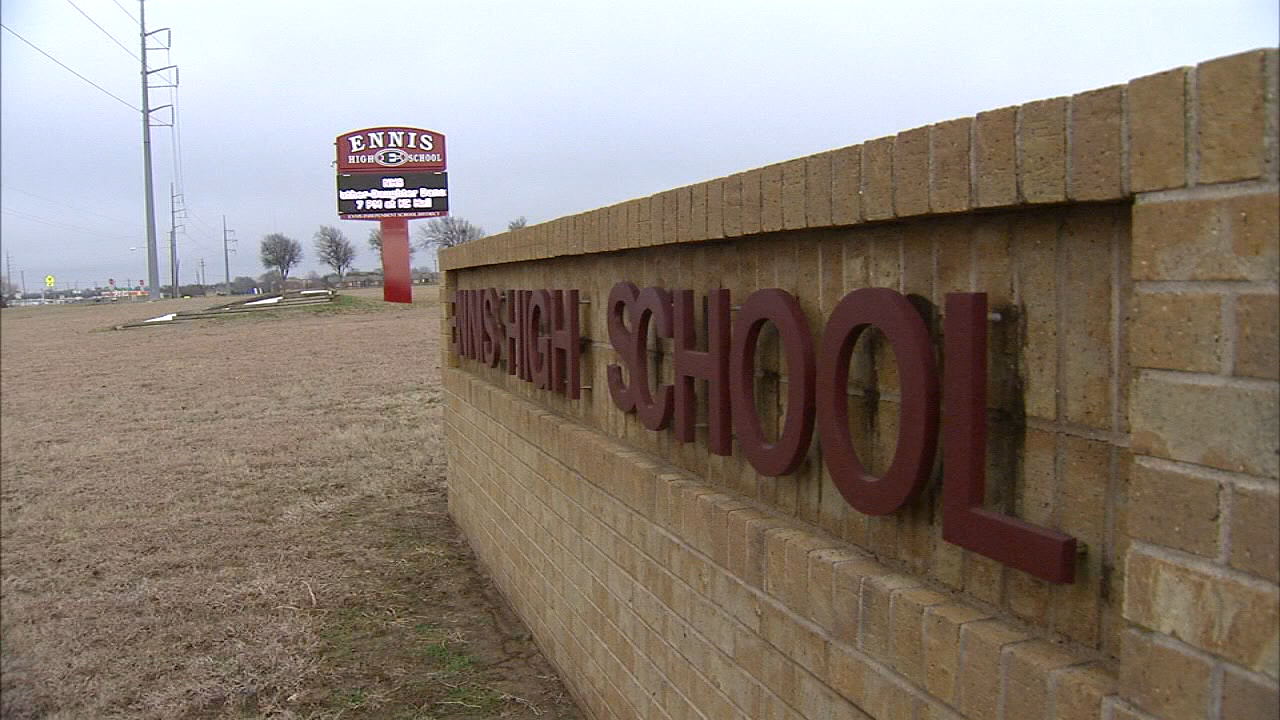 Fears prompt security changes at Ennis ISD