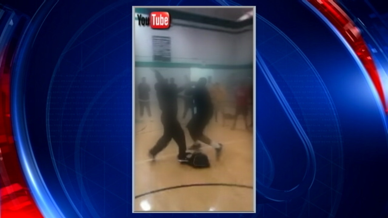 Arlington substitute teacher fired after video shows students fighting in school FOX 4 Dallas