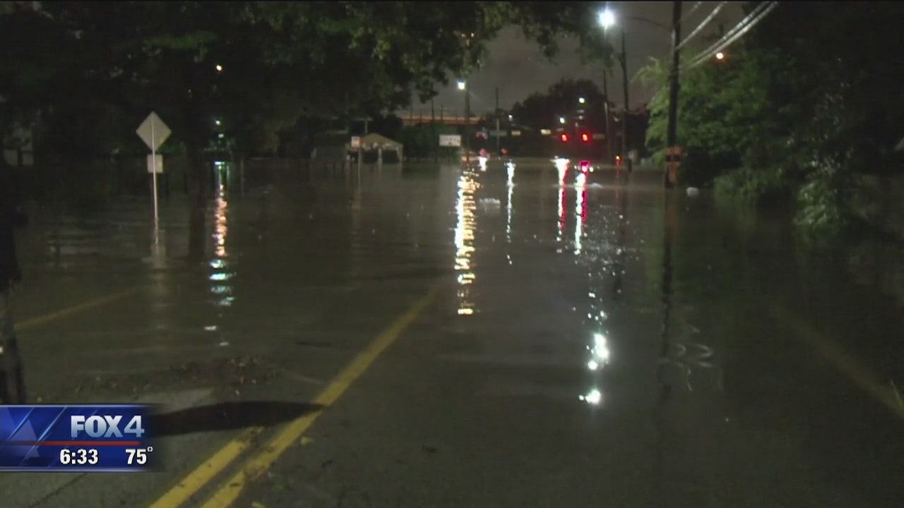 Houston Airports Closed