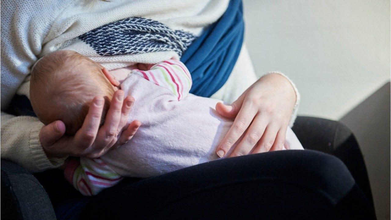 This Wearable Device Helps New Dads Breastfeed