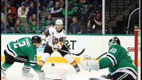 Golden Knights get 3 quick goals in 2nd to beat Stars 5-3