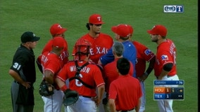 Darvish OK day after early exit, Rangers activate Chirinos