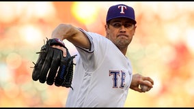 Rangers scratch lefty Cole Hamels with neck stiffness