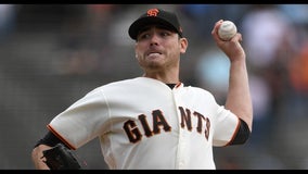 Rangers acquire Matt Moore from Giants for minor leaguers