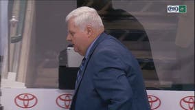 Hitchcock earns 800th win as Stars blank Blackhawks 4-0