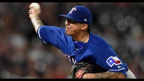 Chavez returns to Rangers, finalizes $8 million, 2-year deal