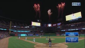 Rangers' offense explodes in 17-7 win over White Sox