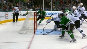 Roussel's goal breaks tie, Stars beat Sharks 5-3
