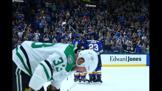 Blues spoil Hitchcock's return to St. Louis