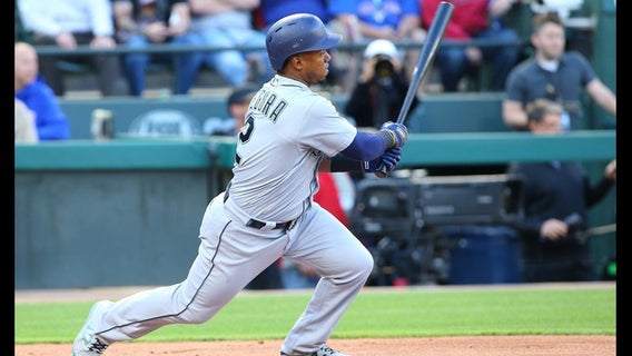 Segura keys 4-run 9th as Mariners rally past Rangers 6-2
