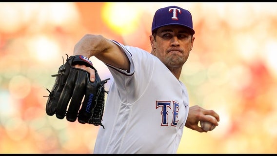 Rangers scratch lefty Cole Hamels with neck stiffness