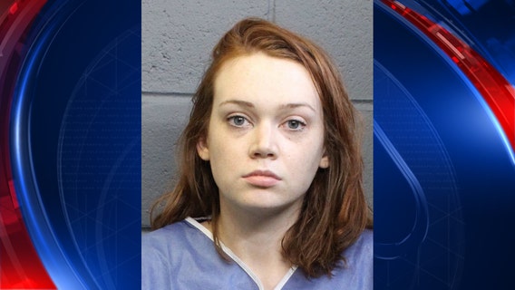 Deputies: Woman left child alone at home to go drinking with boyfriend