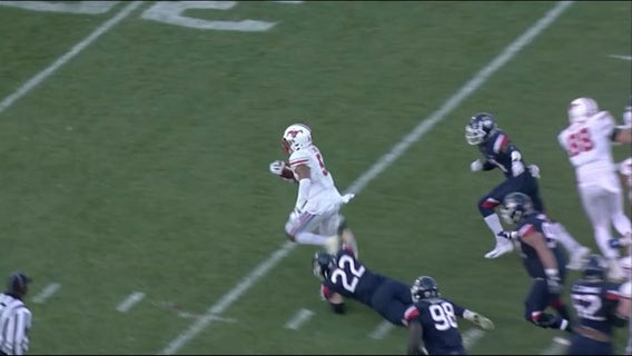 Freeman, Jones help SMU outscore UConn 62-50