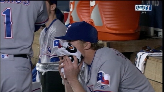 Lee's pinch-hit homer in 10th lifts Mariners over Rangers 4-2