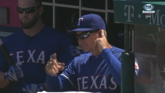 Astros hit 6 homers in 9-7 win over Rangers to close gap