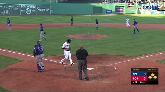 Betts' bases-loaded walk gives Red Sox 4-3 win over Rangers