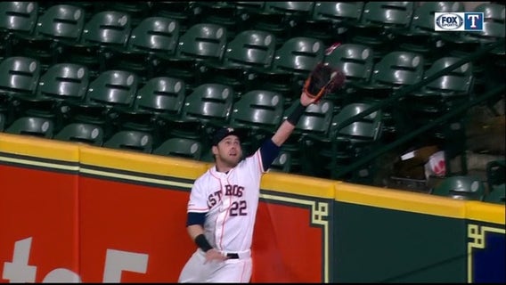 Reddick, Miley lead Astros to 4-2 win over Rangers