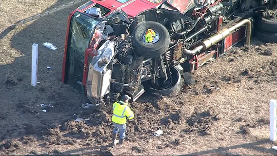 1 killed in Hunt County crash involving fire engine