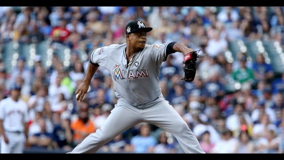 Volquez returns to Rangers on minor league deal while recovering