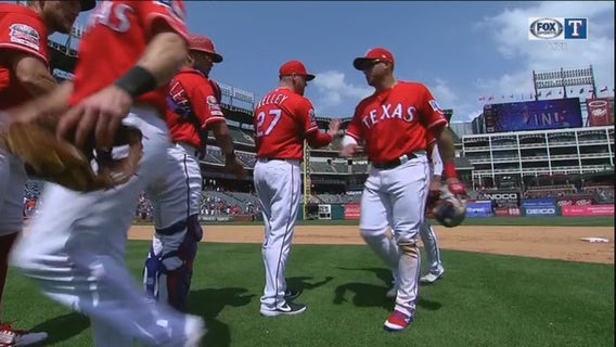Rangers complete 3-game sweep of Mariners with 2-1 win