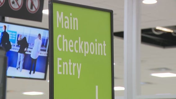 The best and worst times to go through security at DFW Airport