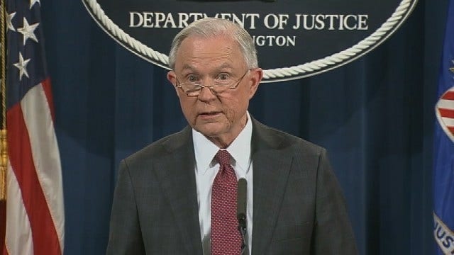 Spicer won't say whether Trump has confidence in Sessions