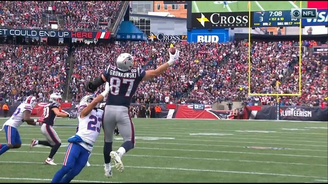 Patriots tight end Rob Gronkowski announces retirement