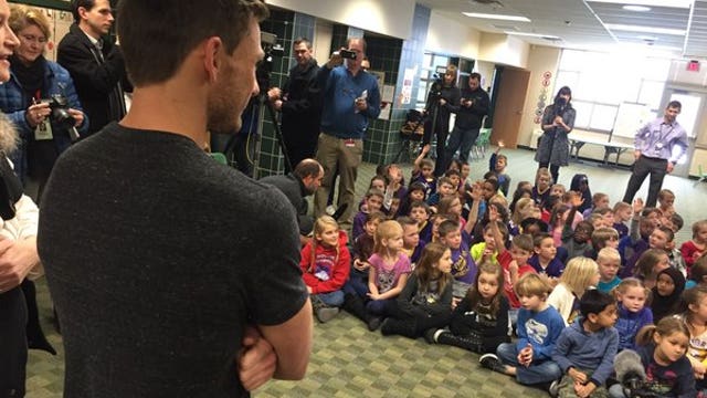 Blair Walsh visits Northpoint Elementary to say thank you