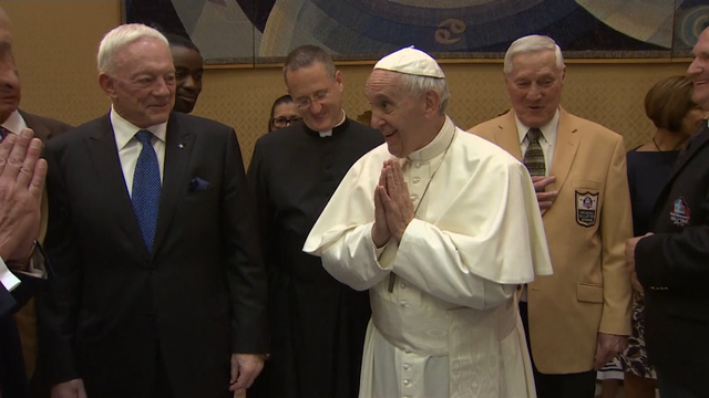 Cowboys owner Jerry Jones meets with Pope Francis