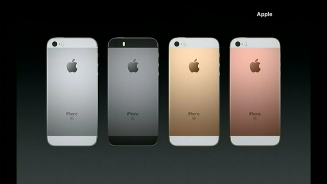 Apple's new iDevices say: Small is beautiful, too