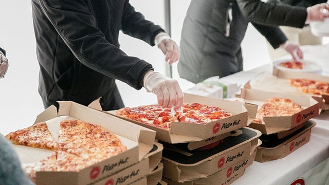 Pizza Hut replaces Papa John's as NFL's pizza sponsor