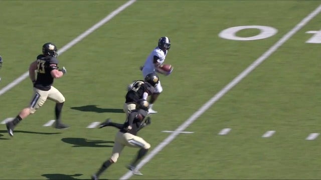 Reagor scores 2 nifty TDs for TCU in a 16-9 win at Baylor