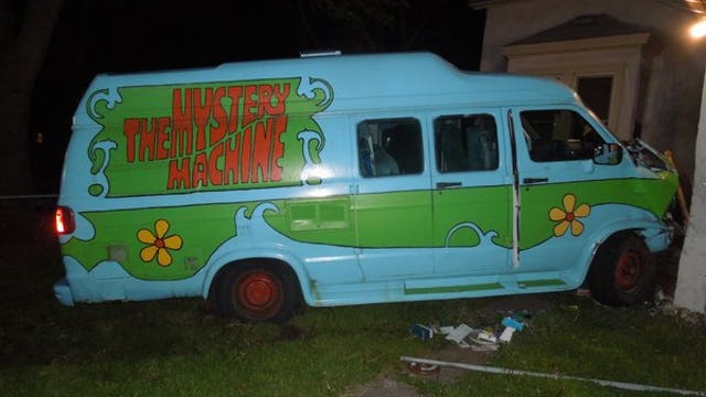Stolen Scooby-Doo 'Mystery Machine' crashes into home in St. Paul