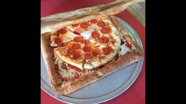 New York pizzeria creates pizza box made out of pizza