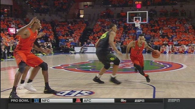 No. 20 Florida hits 14 3-pointers, beats Baylor 81-60