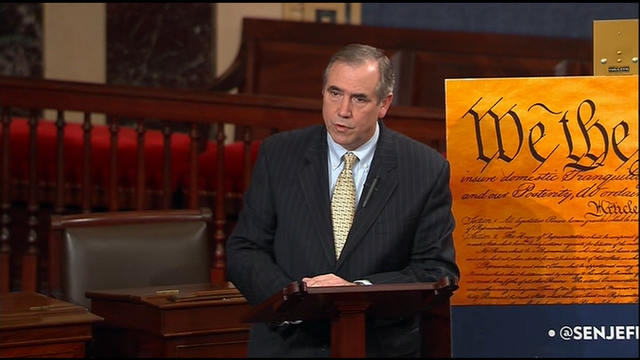 Democrat gives marathon speech against Gorsuch