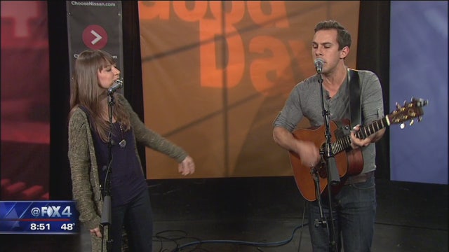 Jenny and Tyler perform 'Song for You'