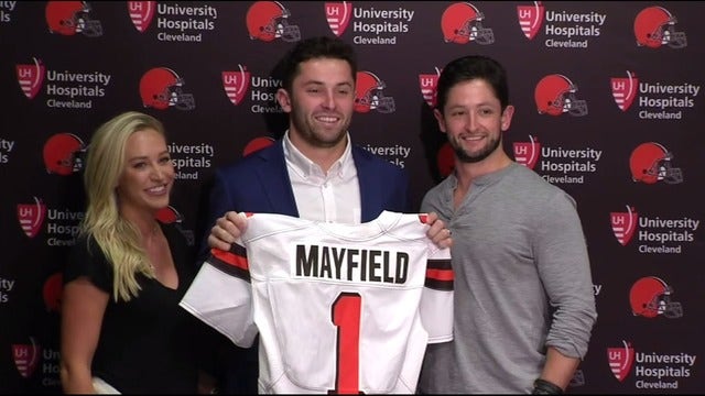 Mayfield debuts, Luck returns as NFL preseason gets in gear