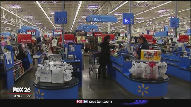 Wal-Mart sues Visa in dispute over chip-enabled debit cards