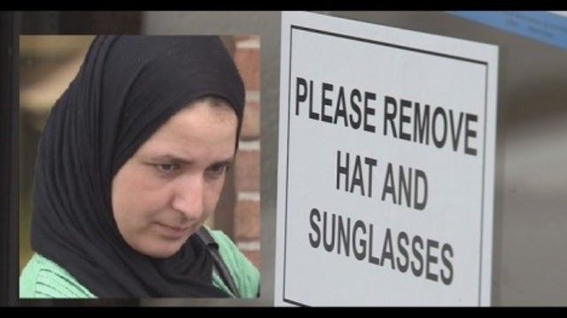 Muslim woman denied service at Advance America store
