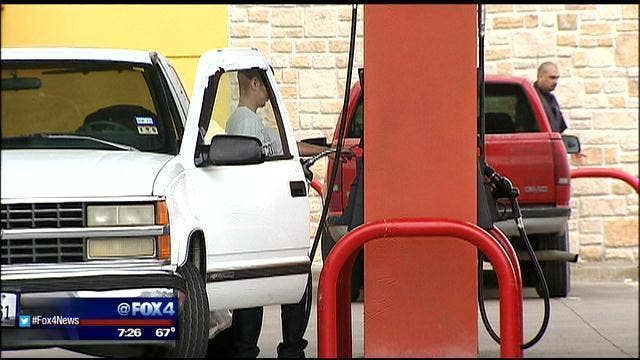 Survey finds retail gasoline prices down nickel across Texas
