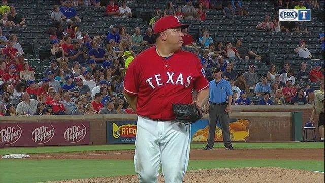 Colon gets record 246th win as Texas beats M's, King Felix