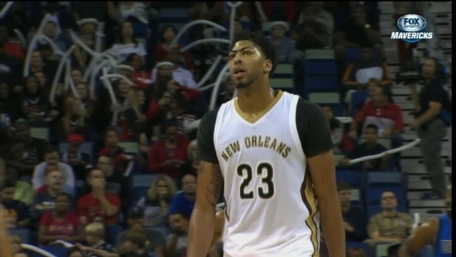 Davis leaves with injured hip as Pelicans get first win